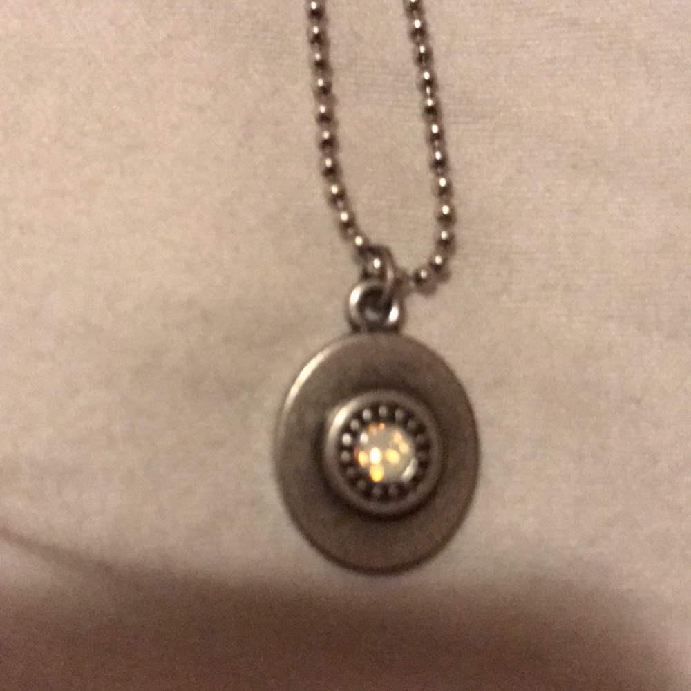 Necklaces - Picture 5 of 6